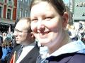 �yvind og Kaja ser p� barnetog
