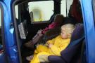 Mormor og de 8 ungene p� DVD i bilen